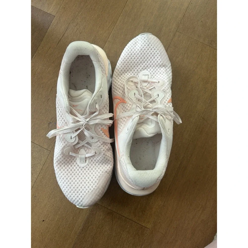 Nike renew run
